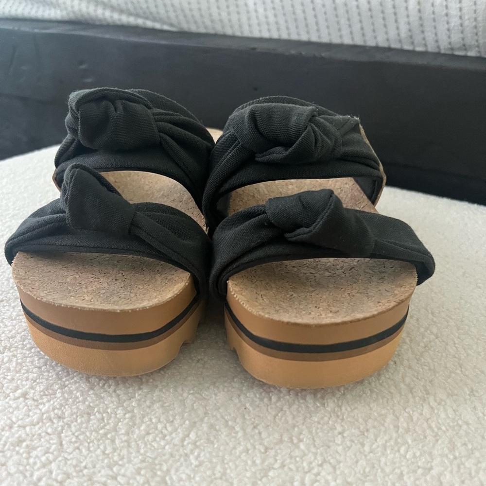 REEF sandals slides